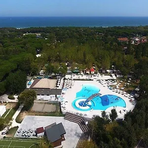 Adriano Family Village Hotel